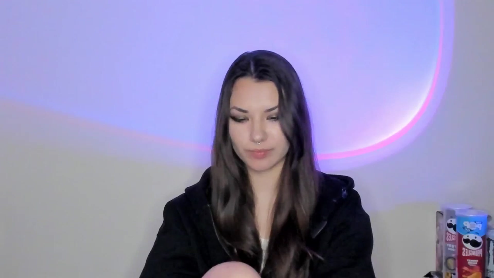 Gallery image thumbnail from AmnesiaGirl1's myfreecams stream on, 04/22/2026, 22:34 image 6 of 20