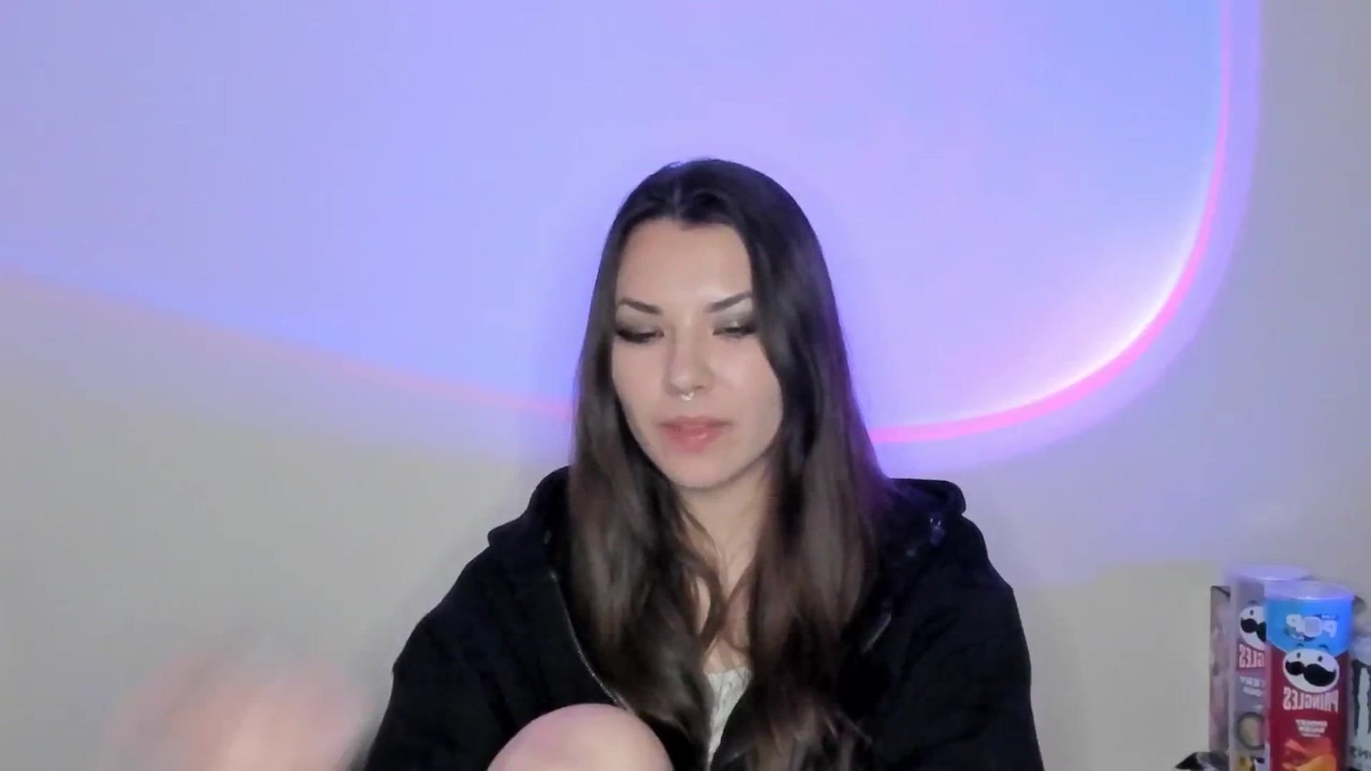 Gallery image thumbnail from AmnesiaGirl1's myfreecams stream on, 04/22/2026, 22:34 image 3 of 20