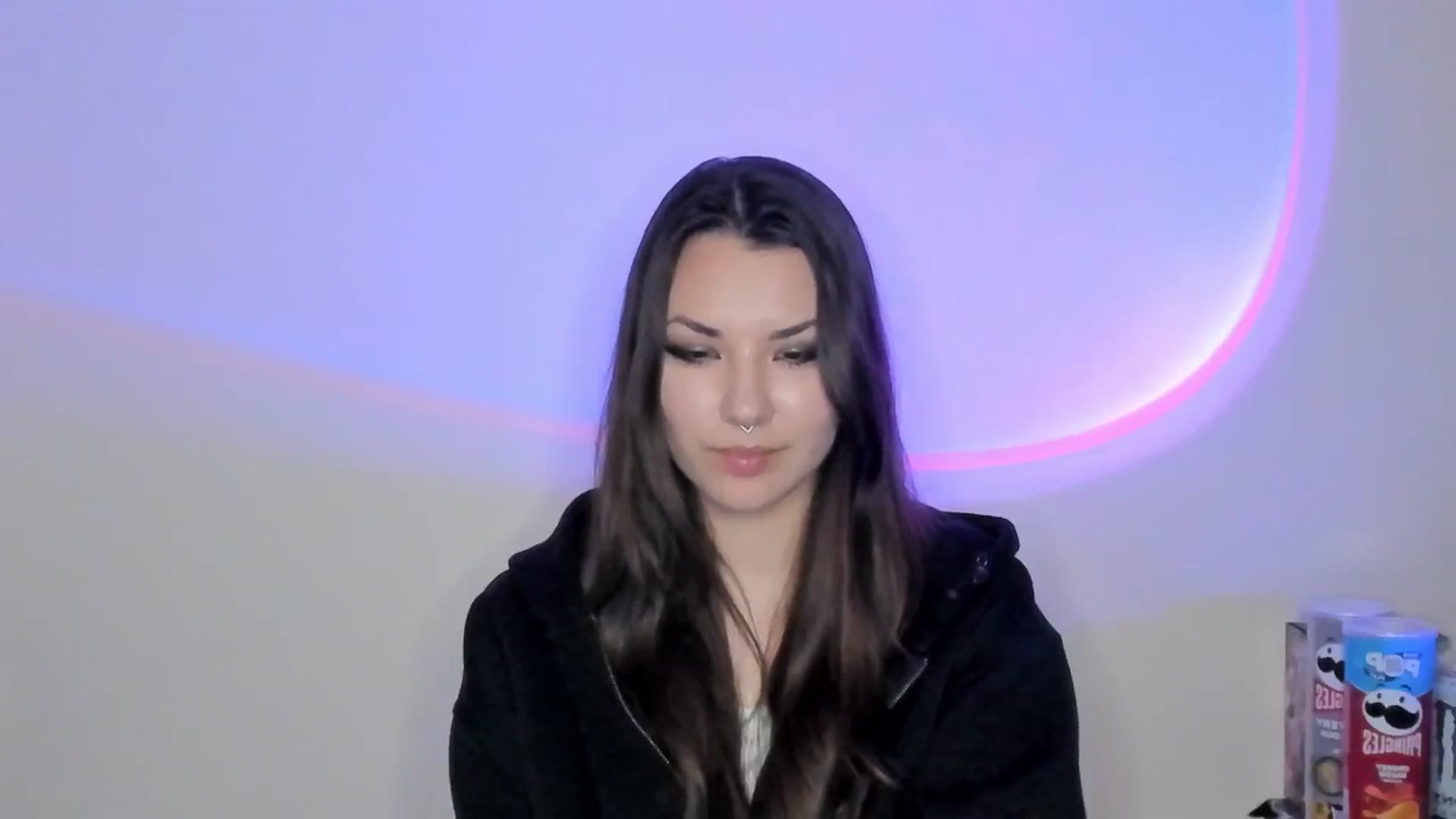 Gallery image thumbnail from AmnesiaGirl1's myfreecams stream on, 04/22/2026, 22:34 image 7 of 20