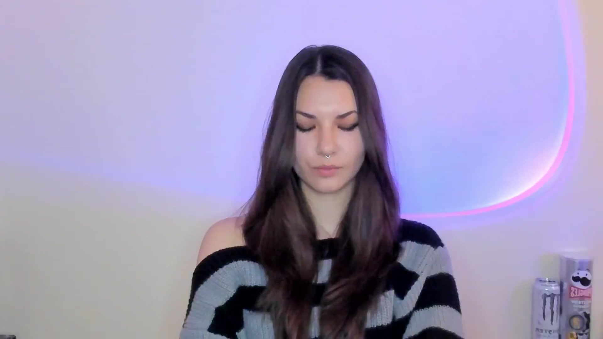 Gallery image thumbnail from AmnesiaGirl1's myfreecams stream on, 04/24/2026, 19:15 image 4 of 20