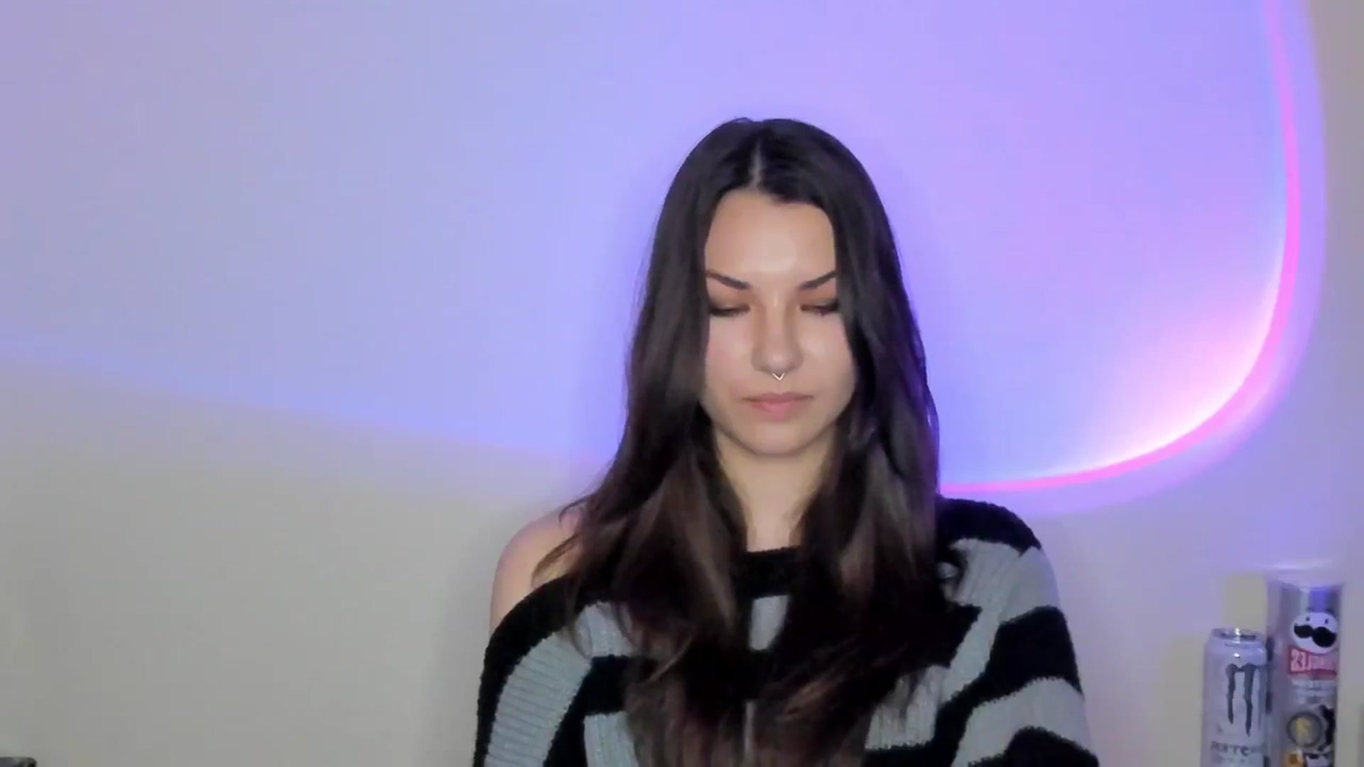 Gallery image thumbnail from AmnesiaGirl1's myfreecams stream on, 04/24/2026, 19:15 image 14 of 20