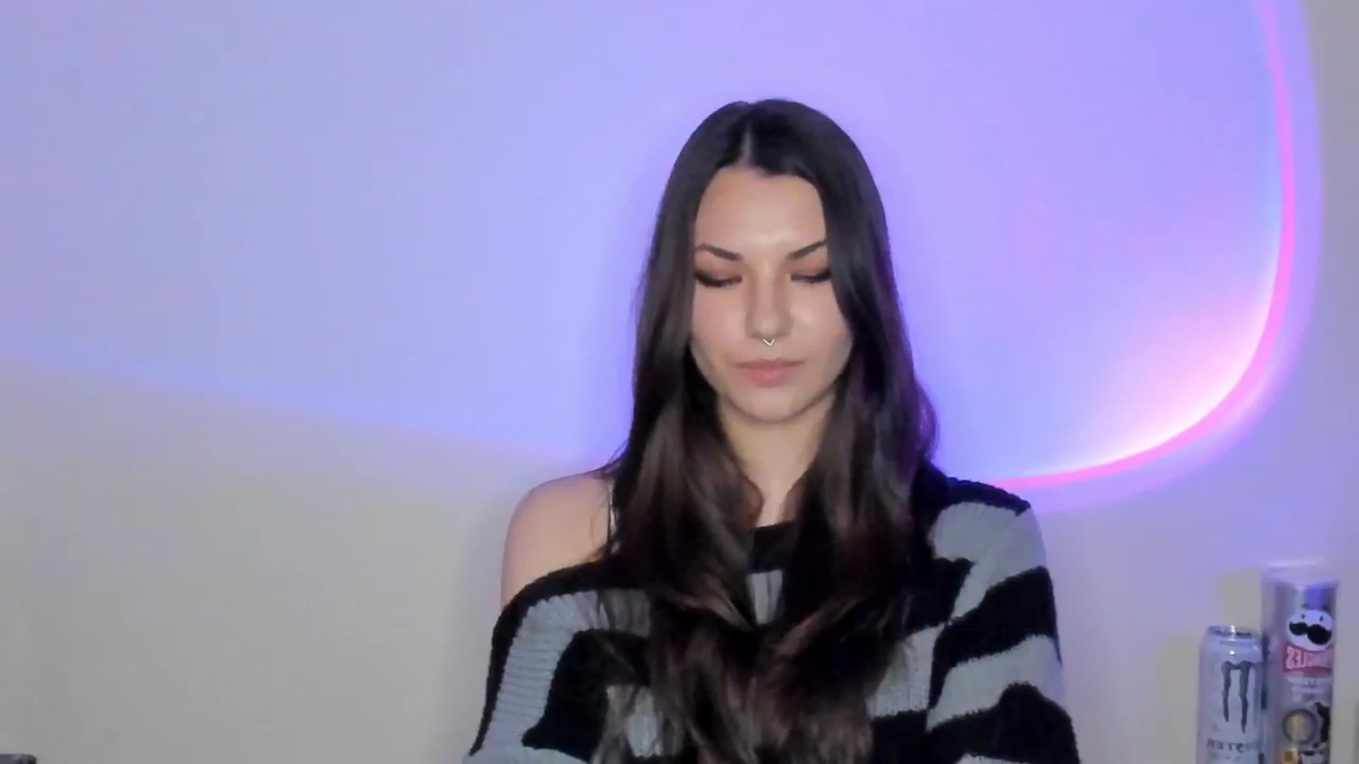 Gallery image thumbnail from AmnesiaGirl1's myfreecams stream on, 04/24/2026, 19:15 image 19 of 20