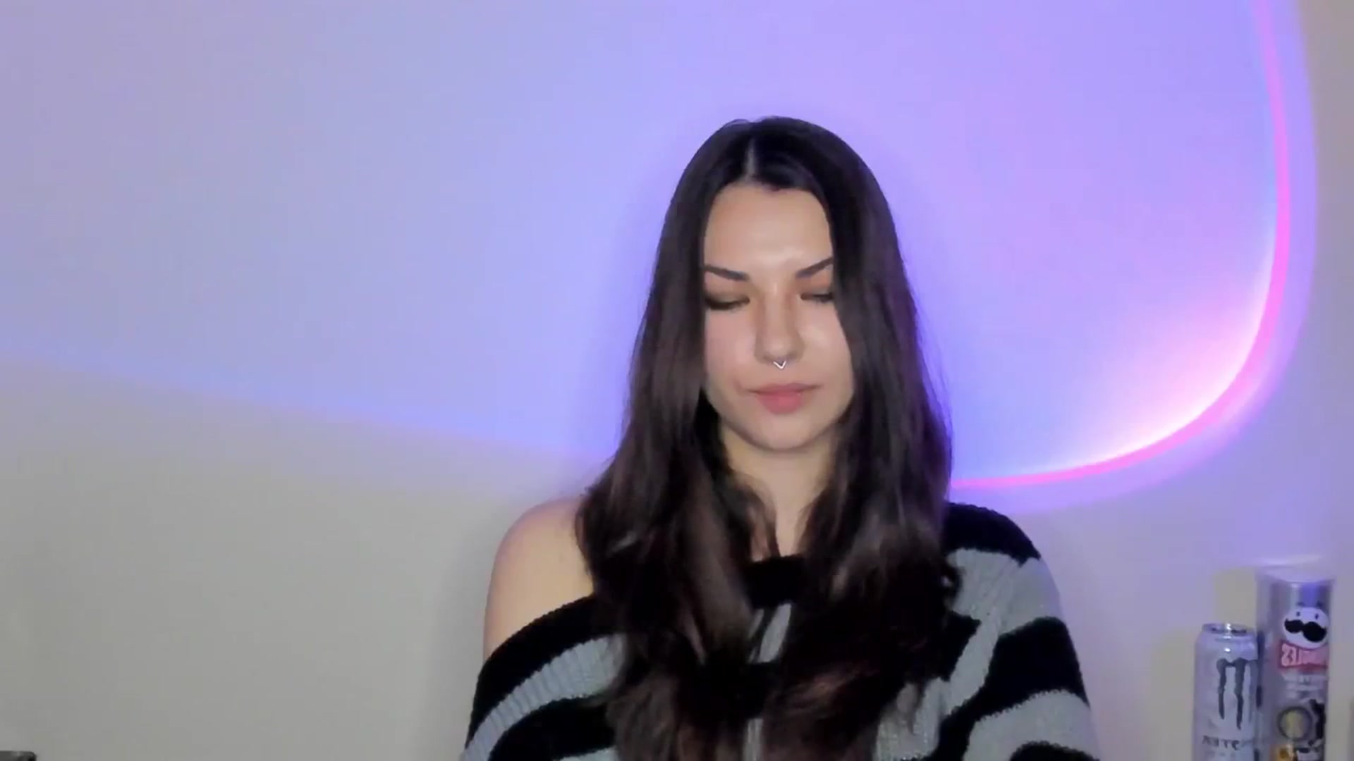 Gallery image thumbnail from AmnesiaGirl1's myfreecams stream on, 04/24/2026, 19:15 image 12 of 20