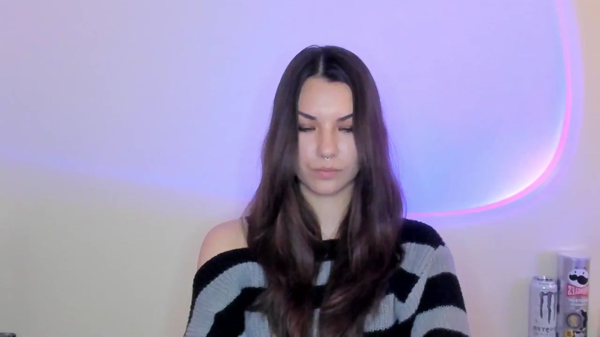 Gallery image thumbnail from AmnesiaGirl1's myfreecams stream on, 04/24/2026, 19:15 image 6 of 20