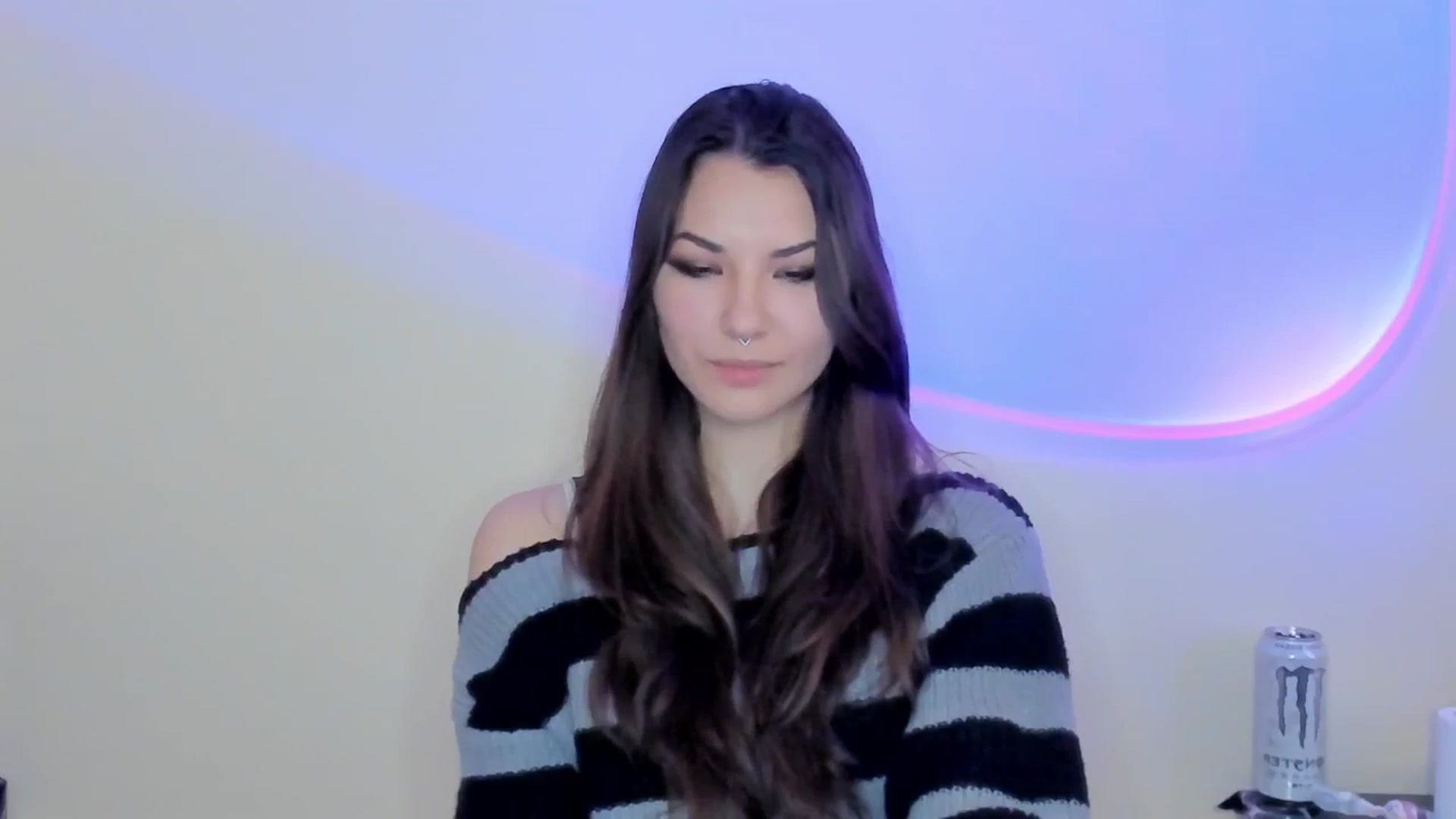 Gallery image thumbnail from AmnesiaGirl1's myfreecams stream on, 04/25/2026, 17:49 image 9 of 20