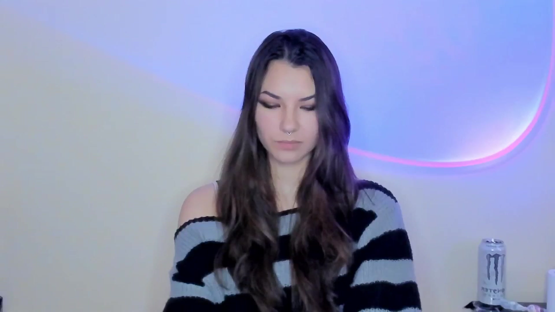 Gallery image thumbnail from AmnesiaGirl1's myfreecams stream on, 04/25/2026, 17:49 image 16 of 20