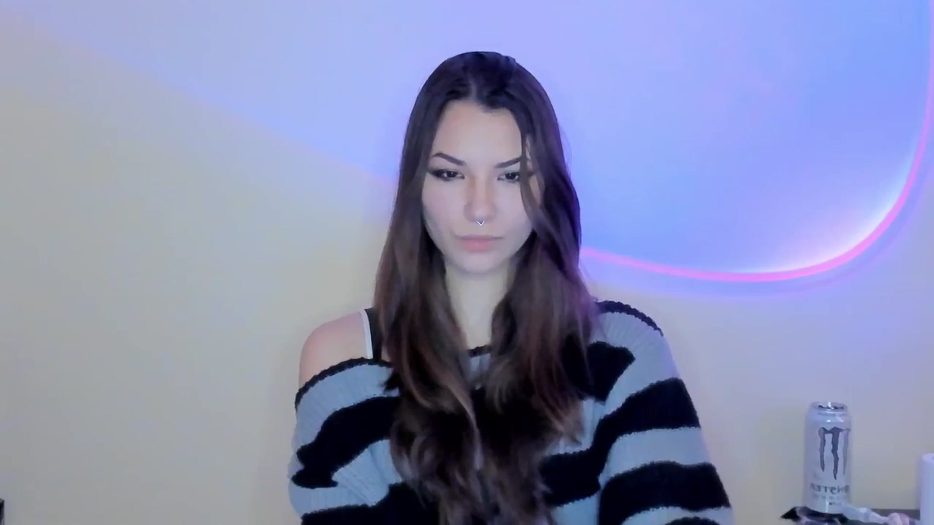 Gallery image thumbnail from AmnesiaGirl1's myfreecams stream on, 04/25/2026, 17:49 image 7 of 20