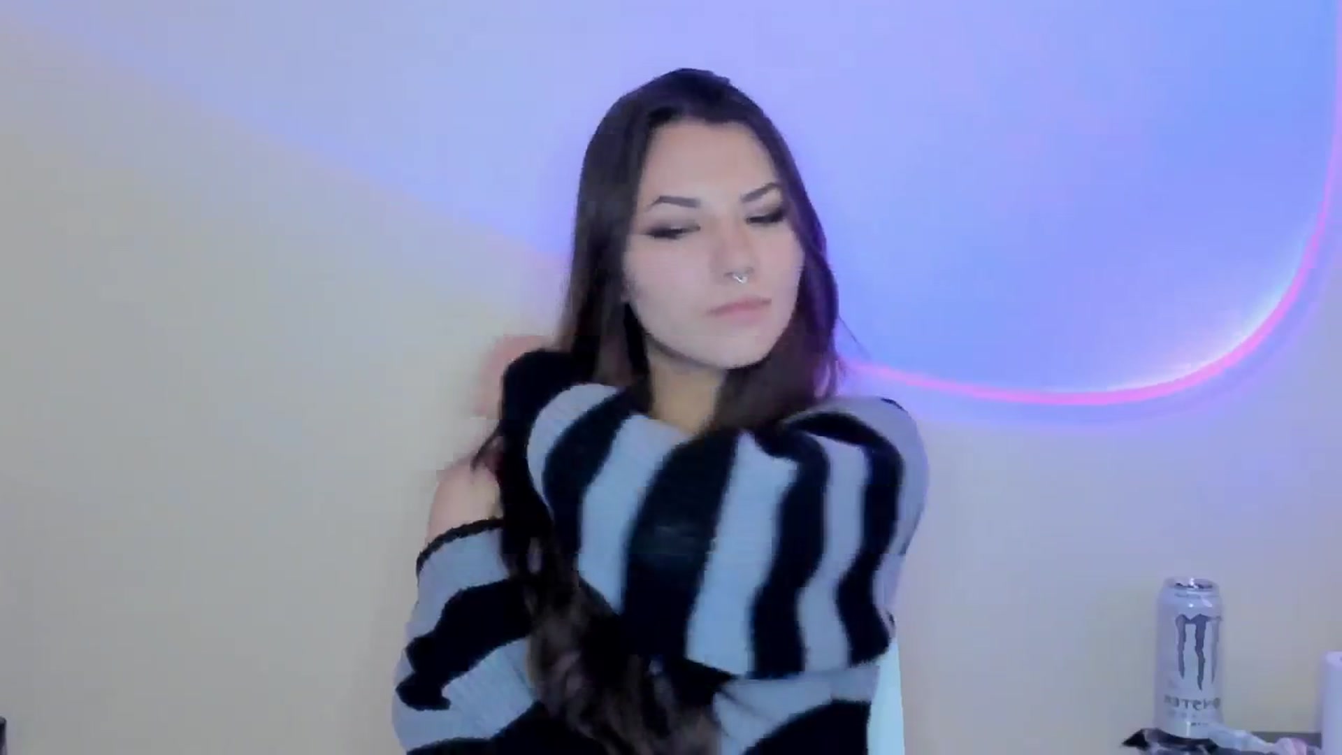 Gallery image thumbnail from AmnesiaGirl1's myfreecams stream on, 04/25/2026, 17:49 image 6 of 20