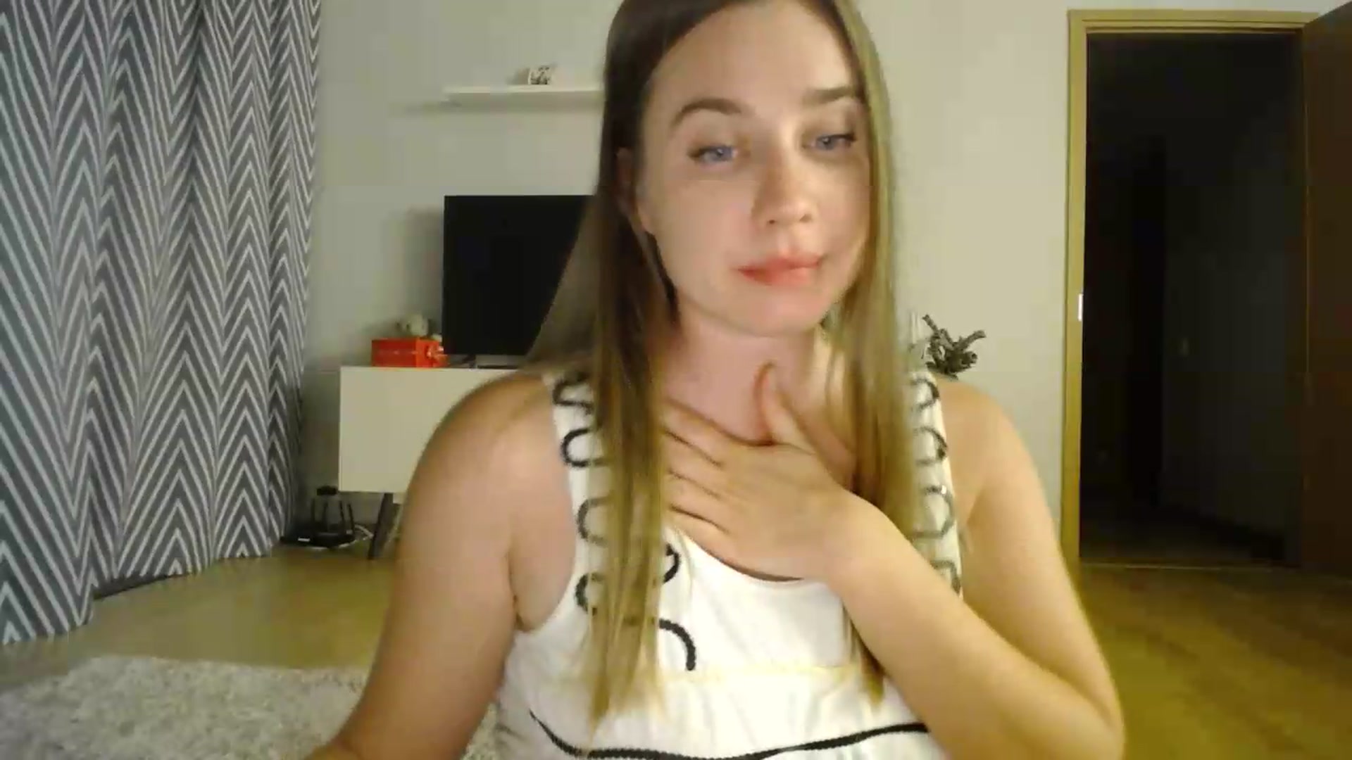 Gallery image thumbnail from AmoAmour's myfreecams stream on, 07/30/2026, 21:50 image 16 of 20