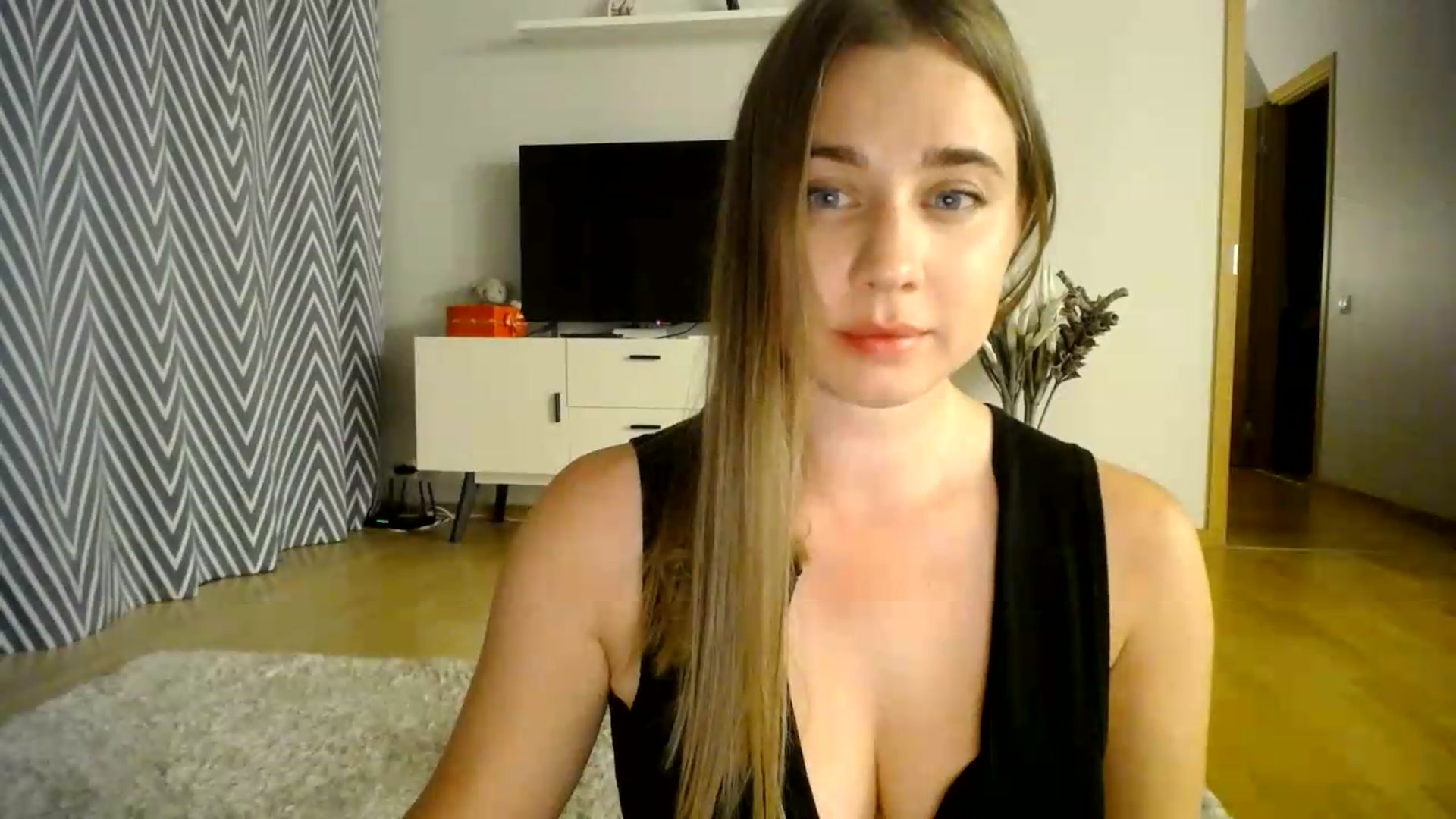 Gallery image thumbnail from AmoAmour's myfreecams stream on, 08/07/2026, 22:10 image 16 of 20