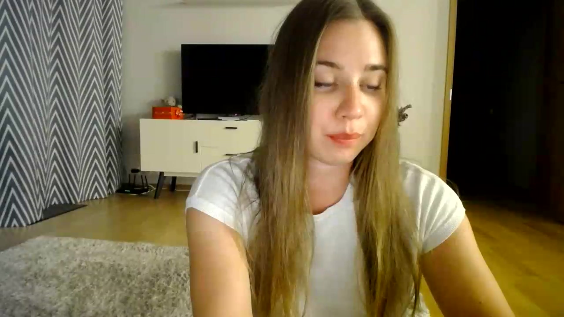 Gallery image thumbnail from AmoAmour's myfreecams stream on, 08/14/2026, 20:23 image 5 of 20