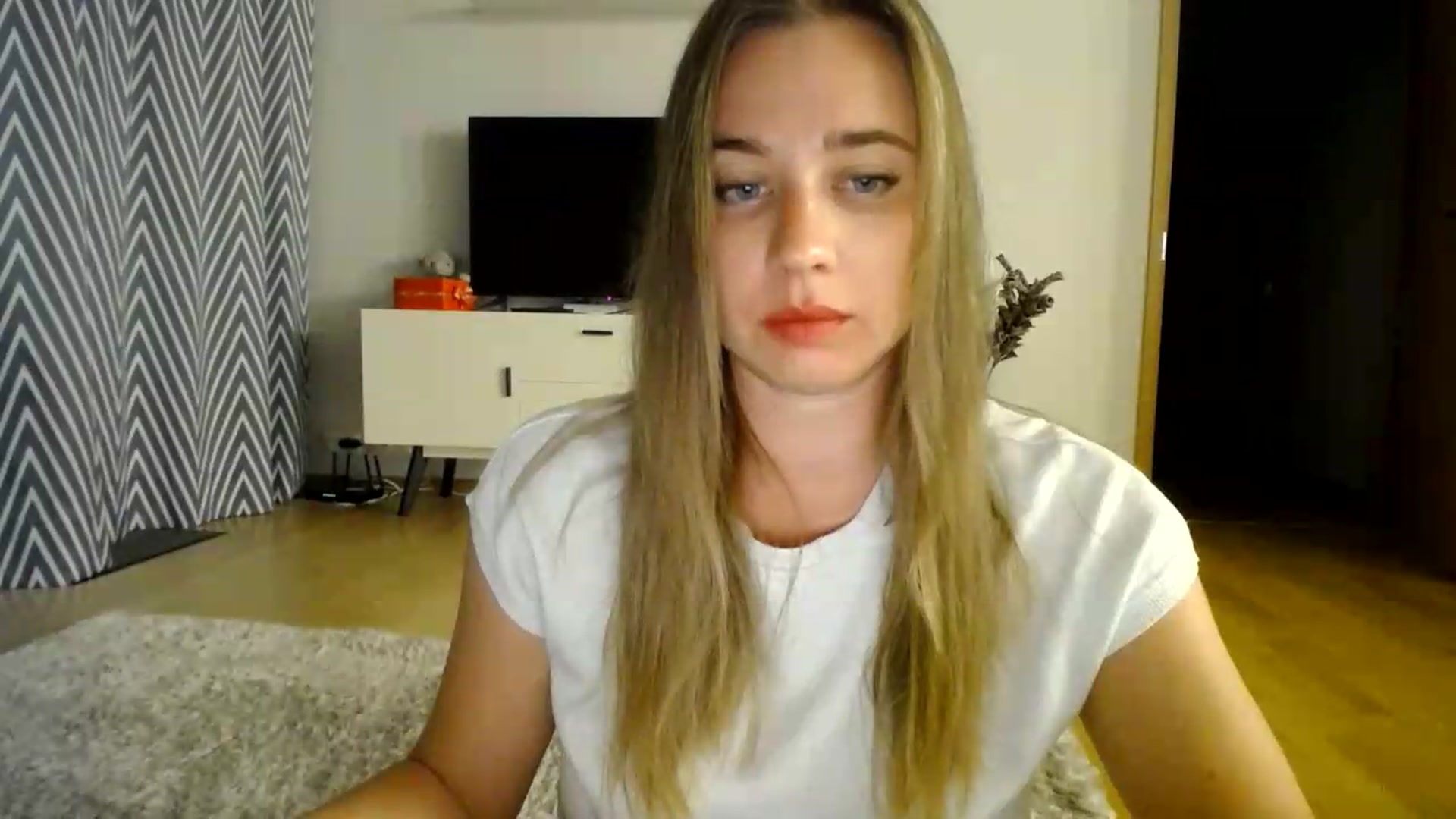Gallery image thumbnail from AmoAmour's myfreecams stream on, 08/14/2026, 20:23 image 4 of 20