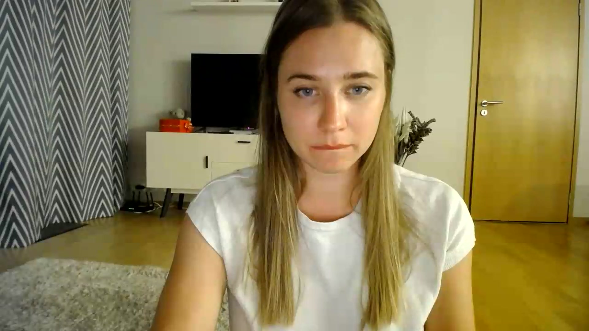 Gallery image thumbnail from AmoAmour's myfreecams stream on, 08/14/2026, 21:09 image 3 of 20