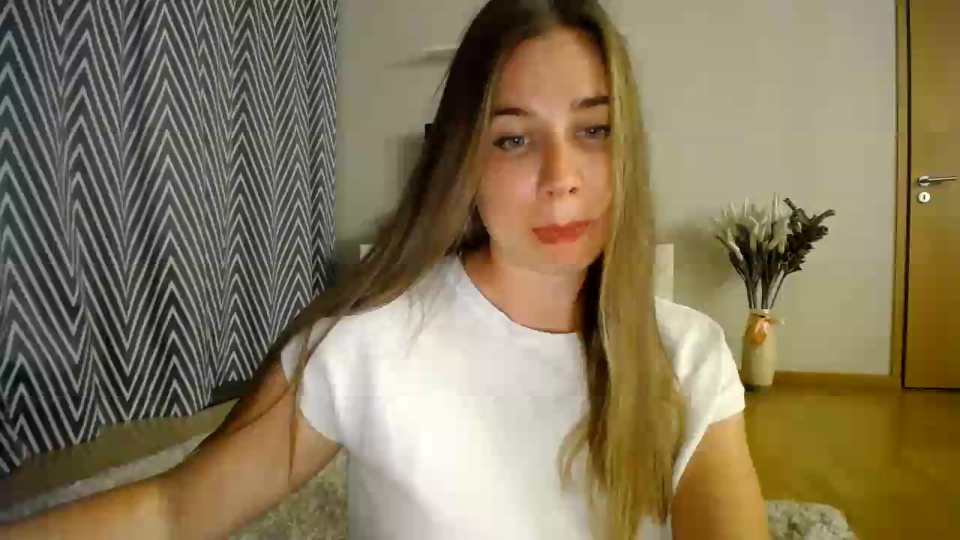 Gallery image thumbnail from AmoAmour's myfreecams stream on, 08/14/2026, 21:09 image 13 of 20