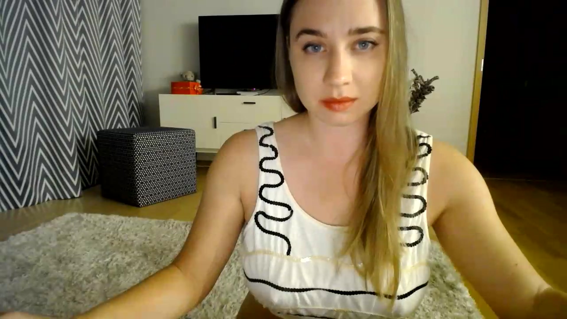 Gallery image thumbnail from AmoAmour's myfreecams stream on, 08/25/2026, 20:44 image 14 of 20