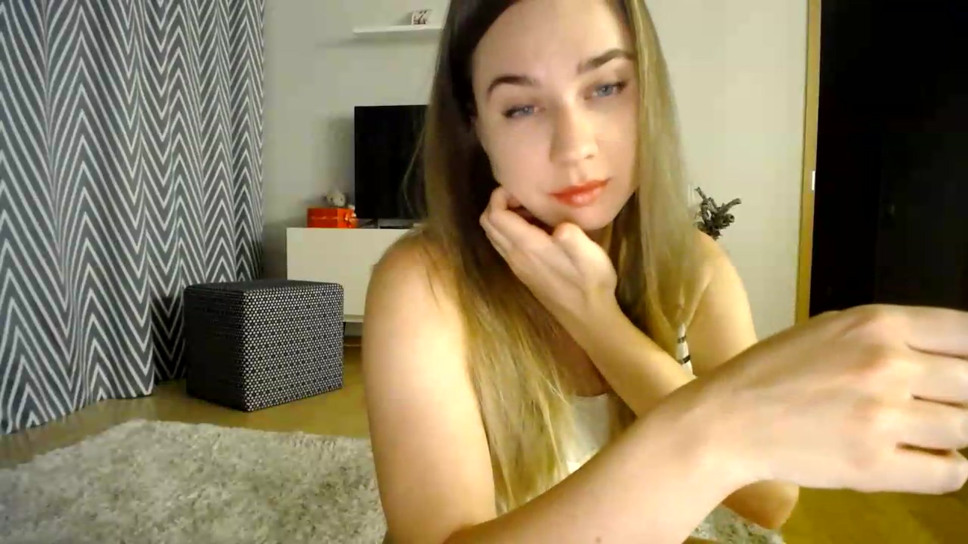 Gallery image thumbnail from AmoAmour's myfreecams stream on, 08/25/2026, 20:44 image 3 of 20