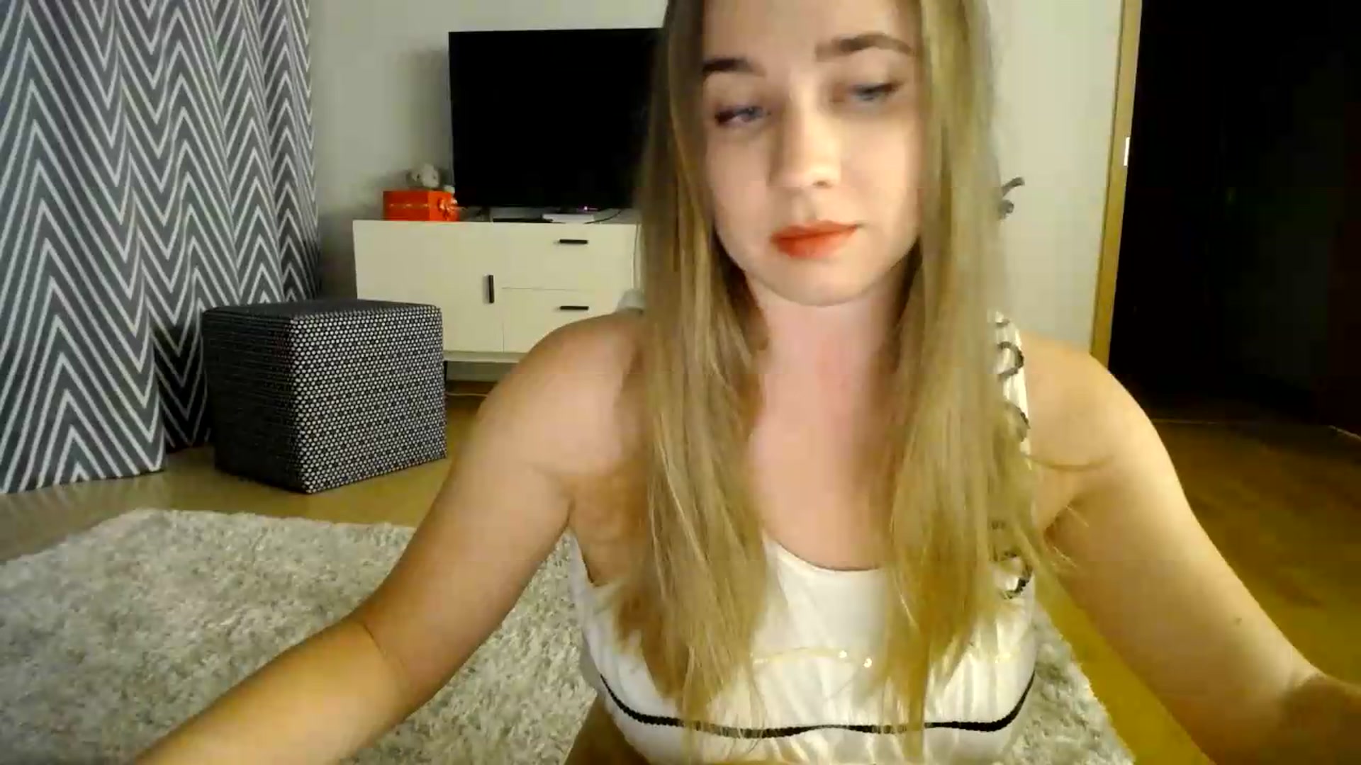 Gallery image thumbnail from AmoAmour's myfreecams stream on, 08/25/2026, 20:44 image 9 of 20