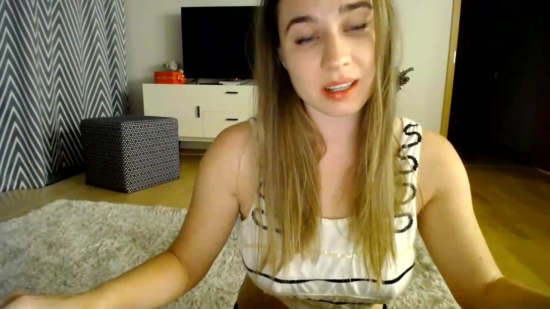 Gallery image thumbnail from AmoAmour's myfreecams stream on, 08/25/2026, 21:50 image 3 of 20