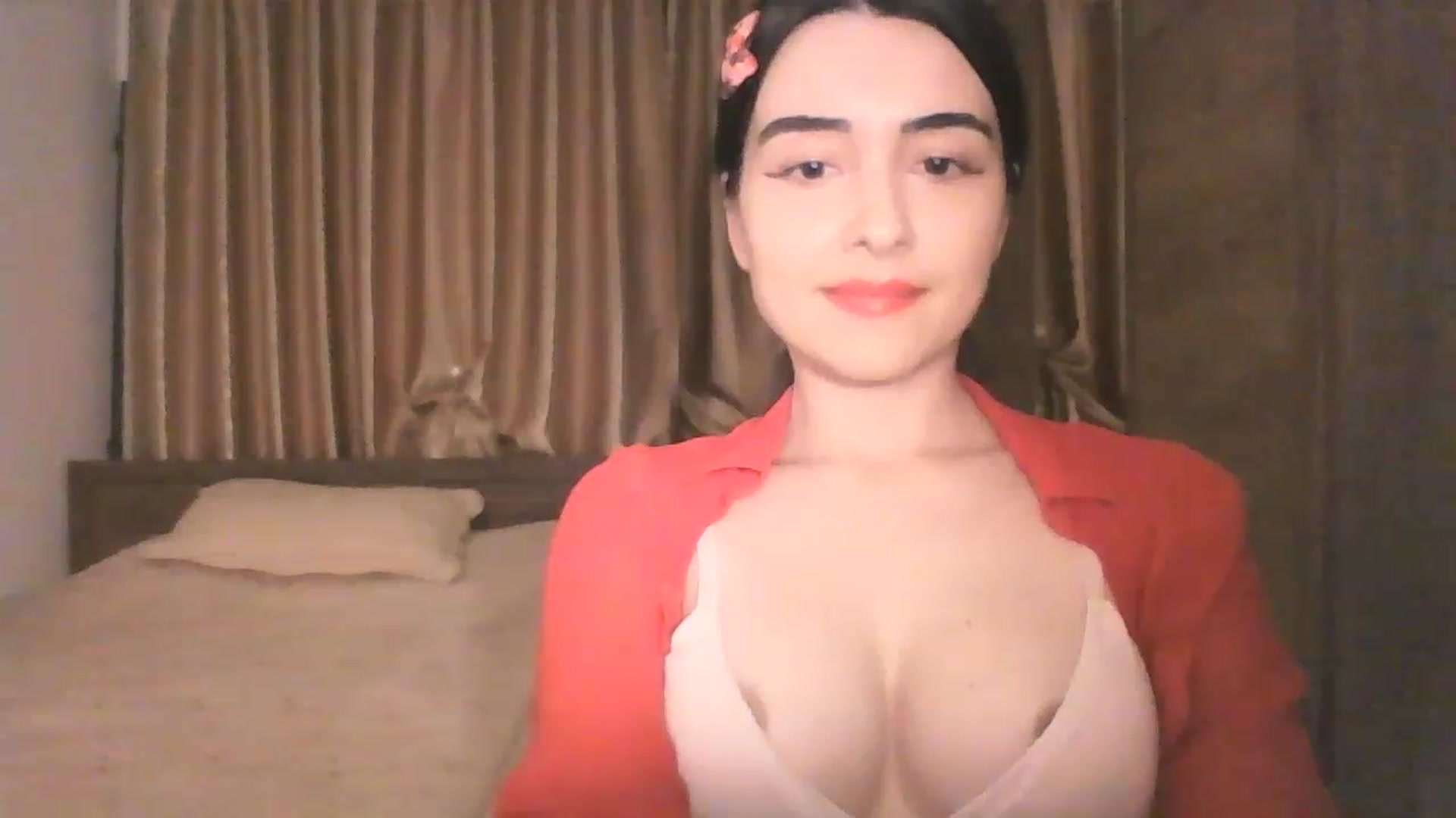 Gallery image thumbnail from AmoraLynn's myfreecams stream on, 12/22/2022, 22:58 image 4 of 20