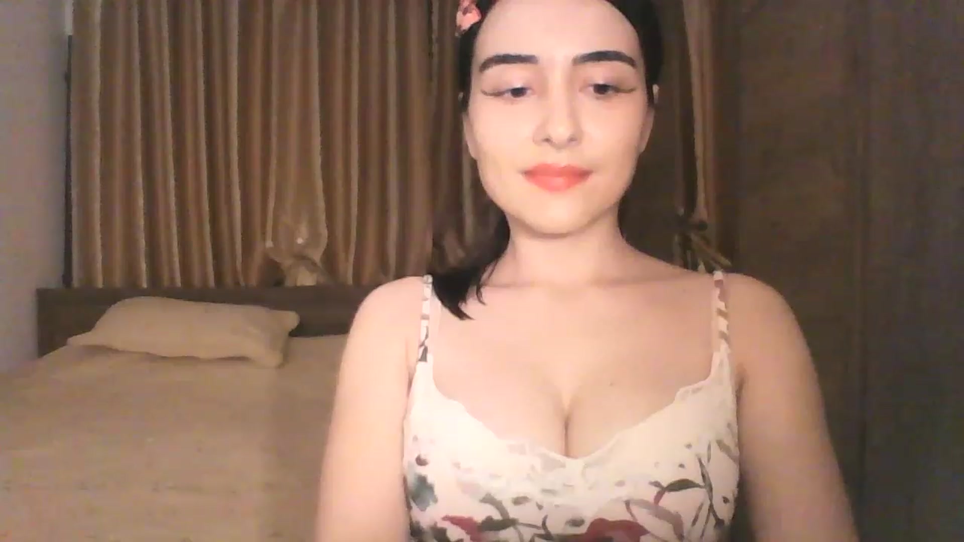 Gallery image thumbnail from AmoraLynn's myfreecams stream on, 12/29/2022, 21:03 image 15 of 20