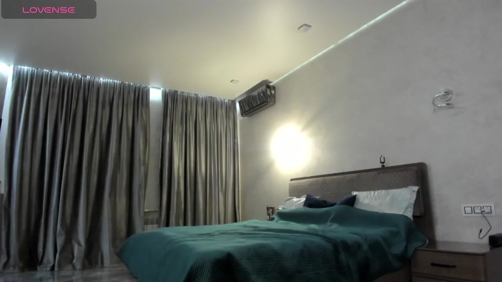 Gallery image thumbnail from AmoreK's myfreecams stream on, 02/06/2024, 23:44 image 8 of 20