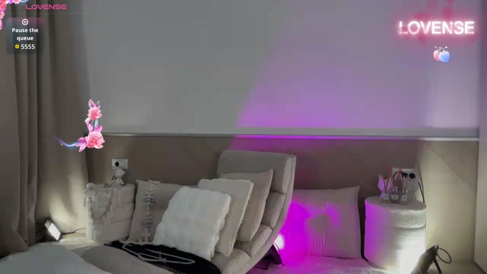 Gallery image thumbnail from Amorenaa's myfreecams stream on, 08/31/2026, 04:43 image 13 of 20