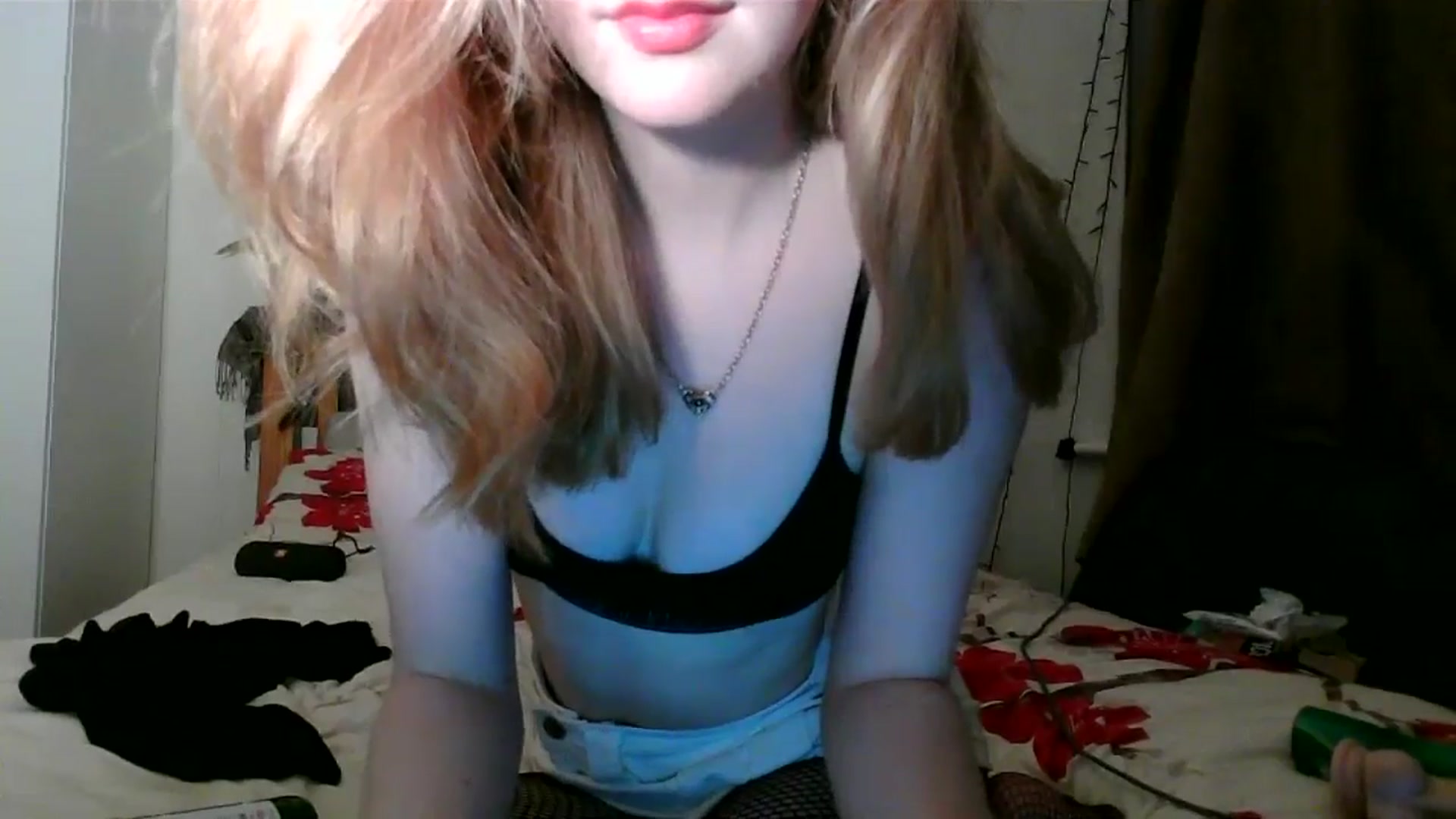 Gallery image thumbnail from Amuse_xxx's myfreecams stream on, 09/21/2024, 19:27 image 15 of 20