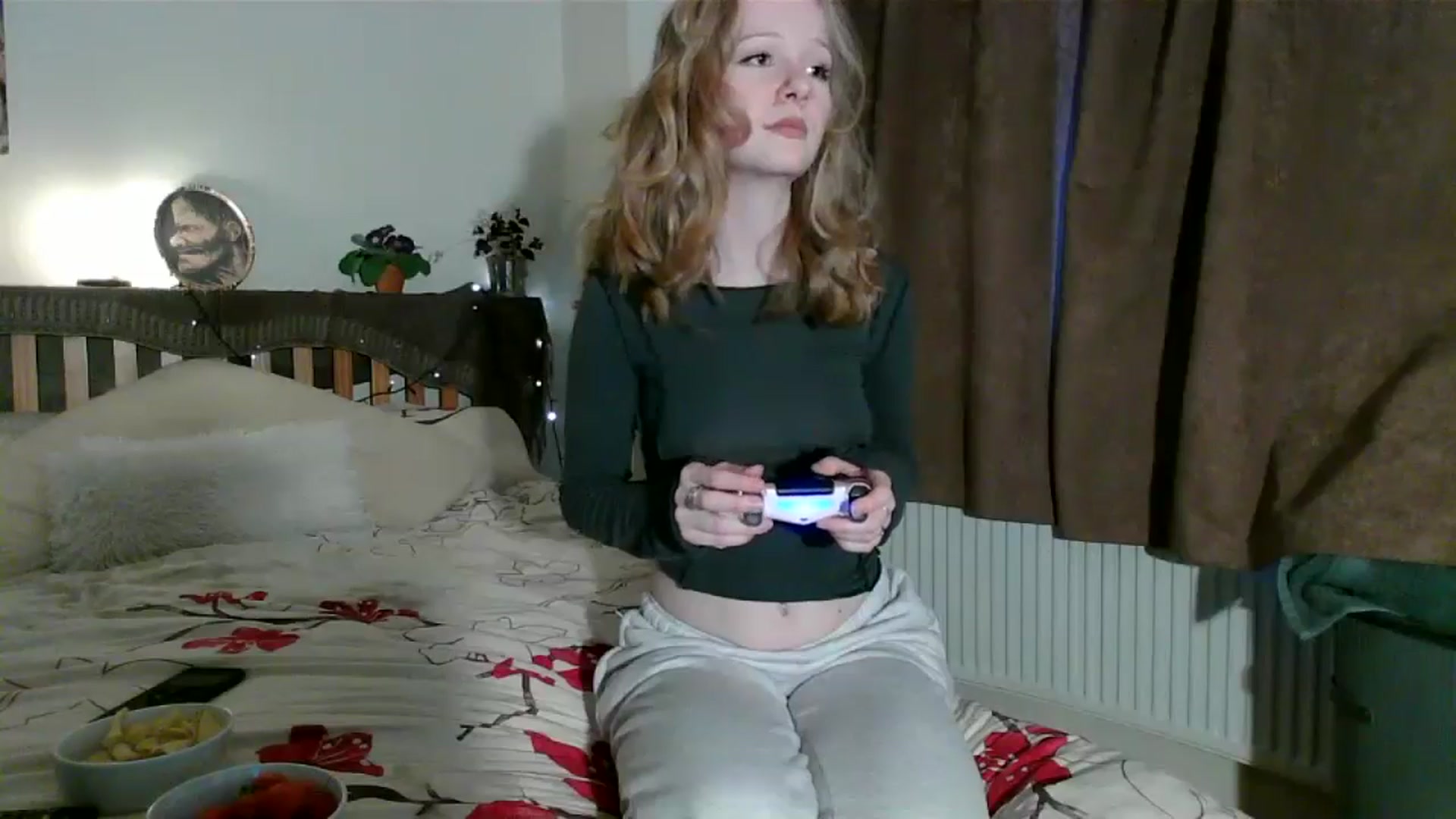Gallery image thumbnail from Amuse_xxx's myfreecams stream on, 09/25/2024, 18:17 image 12 of 20