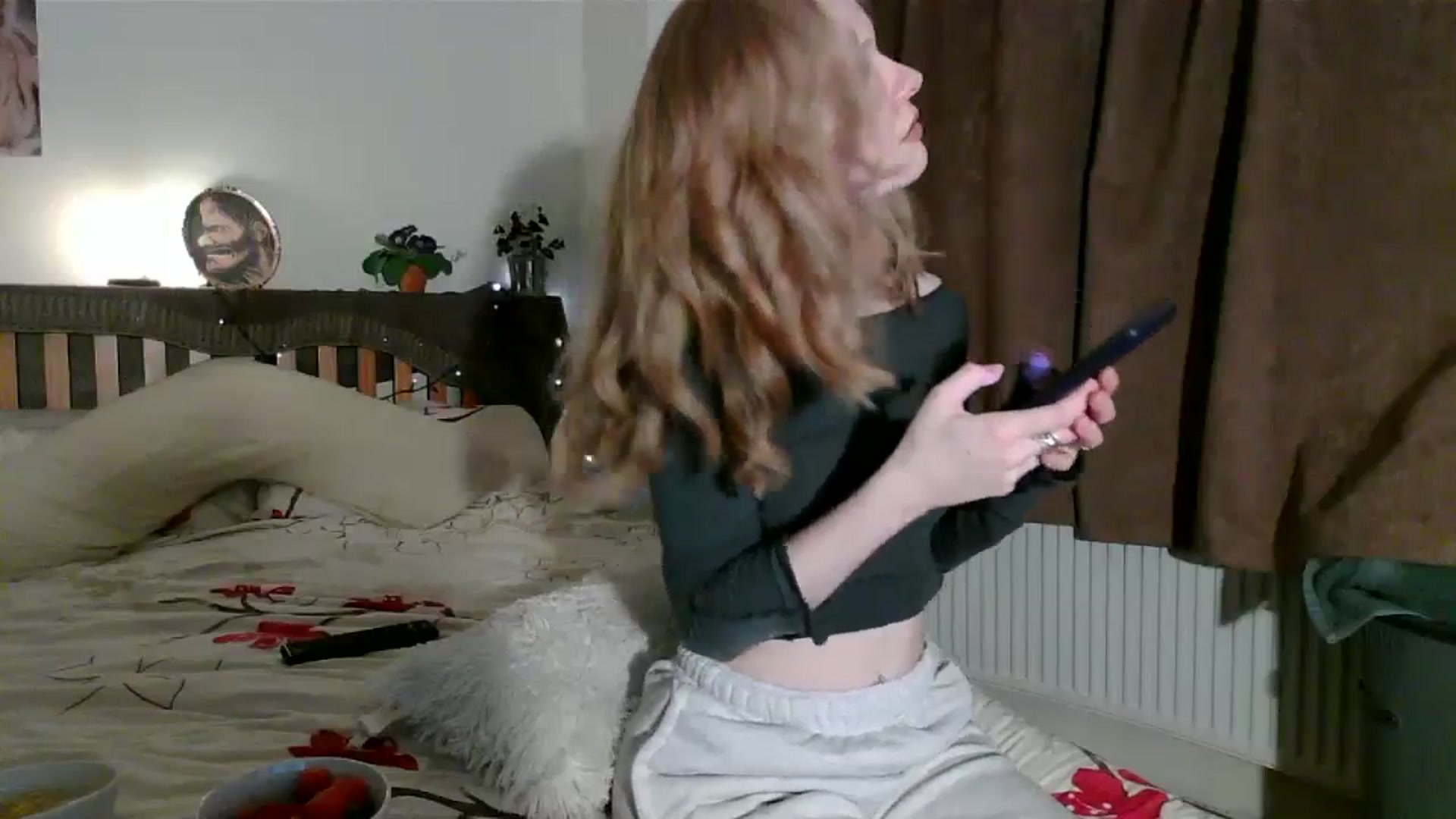 Gallery image thumbnail from Amuse_xxx's myfreecams stream on, 09/25/2024, 18:17 image 18 of 20