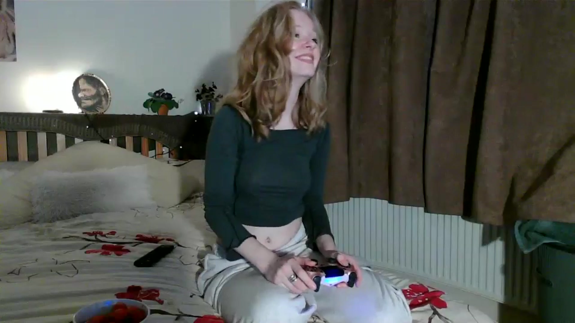 Gallery image thumbnail from Amuse_xxx's myfreecams stream on, 09/25/2024, 18:17 image 16 of 20