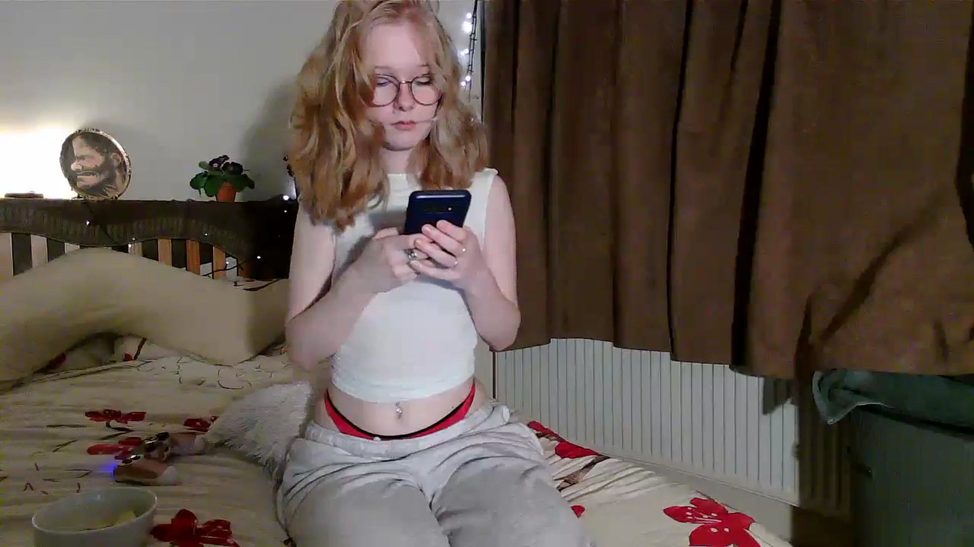 Gallery image thumbnail from Amuse_xxx's myfreecams stream on, 09/25/2024, 19:56 image 17 of 20