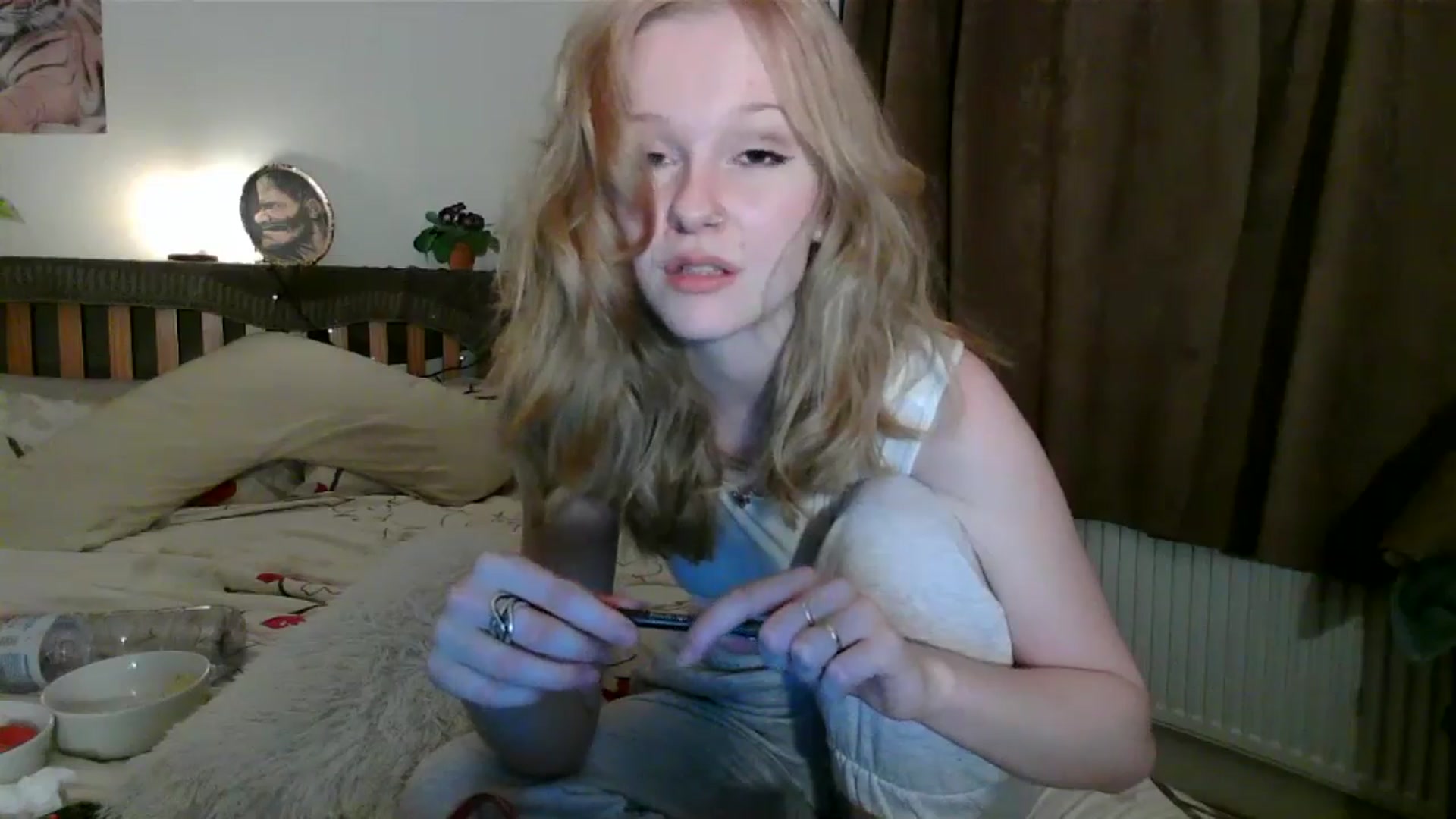 Gallery image thumbnail from Amuse_xxx's myfreecams stream on, 09/25/2024, 20:34 image 5 of 20