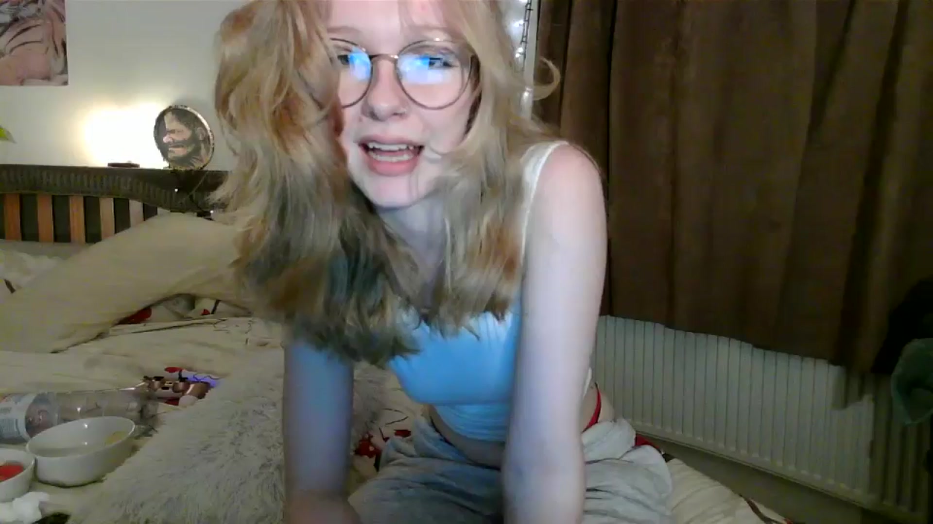 Gallery image thumbnail from Amuse_xxx's myfreecams stream on, 09/25/2024, 20:34 image 12 of 20
