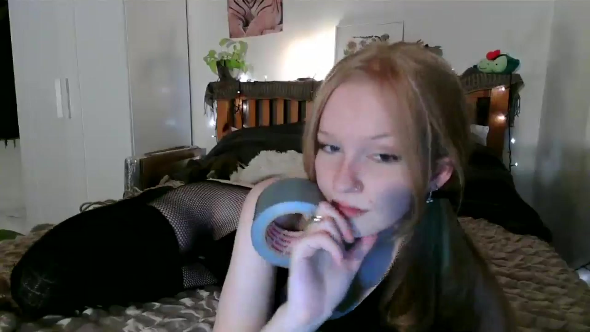 Gallery image thumbnail from Amuse_xxx's myfreecams stream on, 10/05/2024, 20:01 image 15 of 20