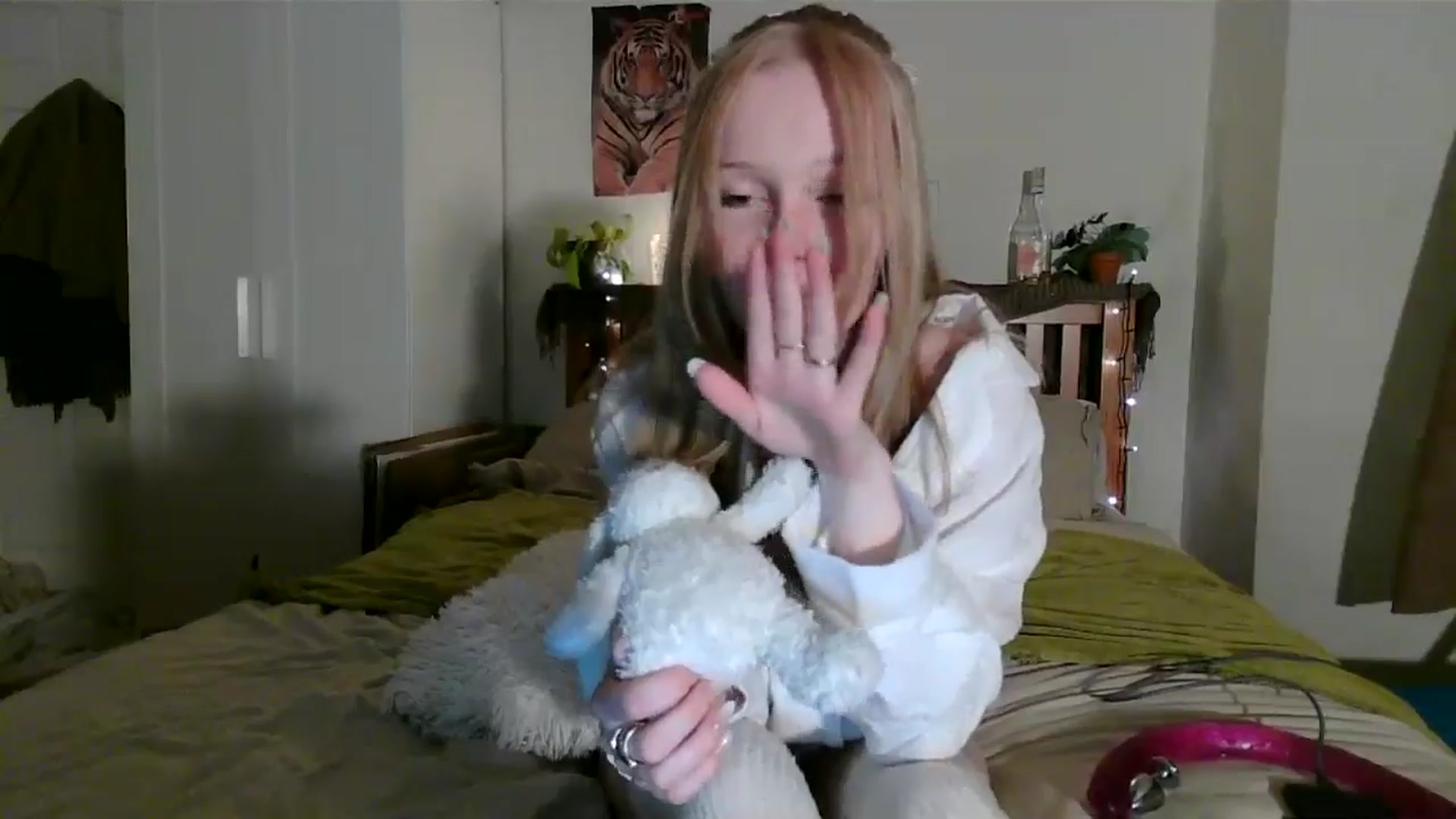 Gallery image thumbnail from Amuse_xxx's myfreecams stream on, 10/11/2024, 18:31 image 6 of 20