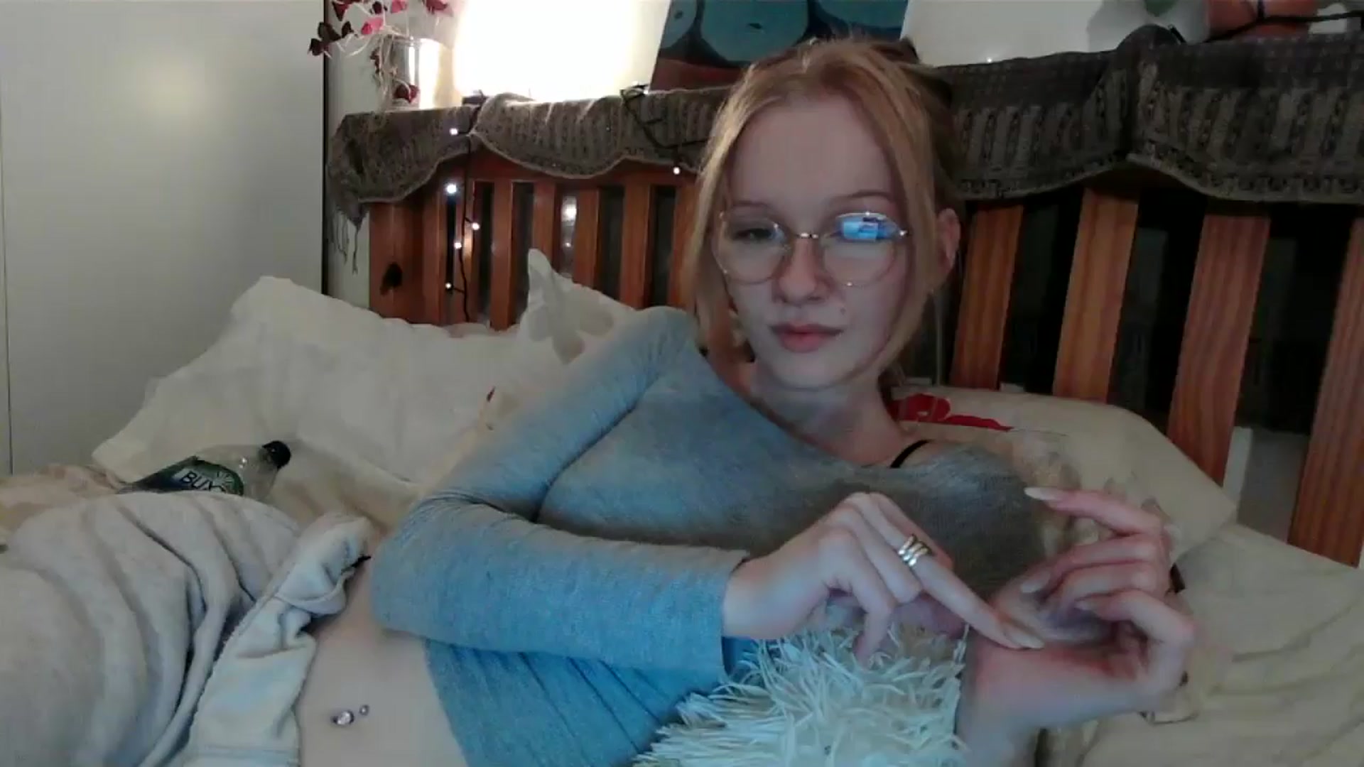 Gallery image thumbnail from Amuse_xxx's myfreecams stream on, 10/22/2024, 20:37 image 1 of 20
