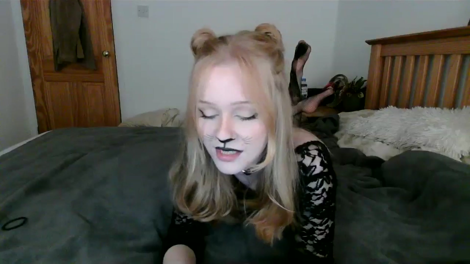 Gallery image thumbnail from Amuse_xxx's myfreecams stream on, 11/02/2024, 21:35 image 6 of 20