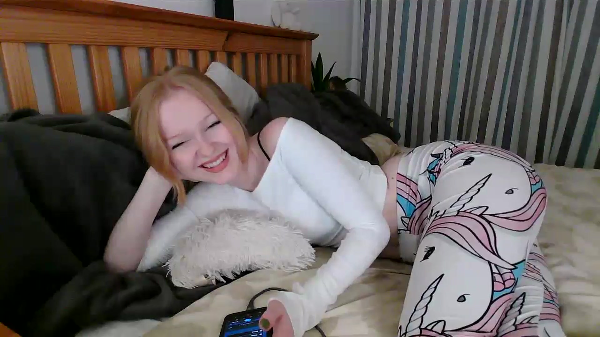 Gallery image thumbnail from Amuse_xxx's myfreecams stream on, 11/06/2024, 22:18 image 8 of 20