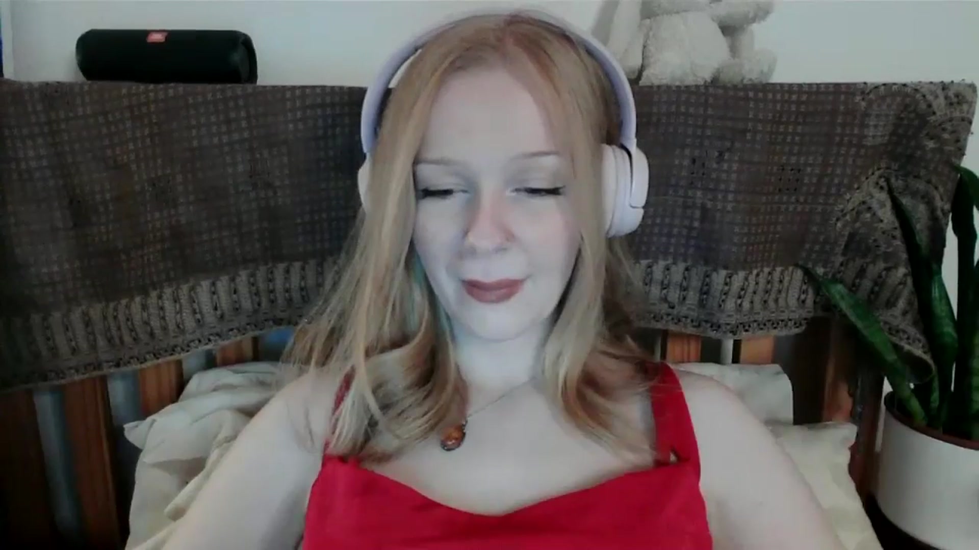 Gallery image thumbnail from Amuse_xxx's myfreecams stream on, 11/09/2024, 21:16 image 11 of 20