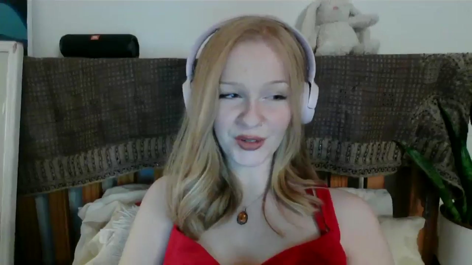 Gallery image thumbnail from Amuse_xxx's myfreecams stream on, 11/09/2024, 21:16 image 3 of 20