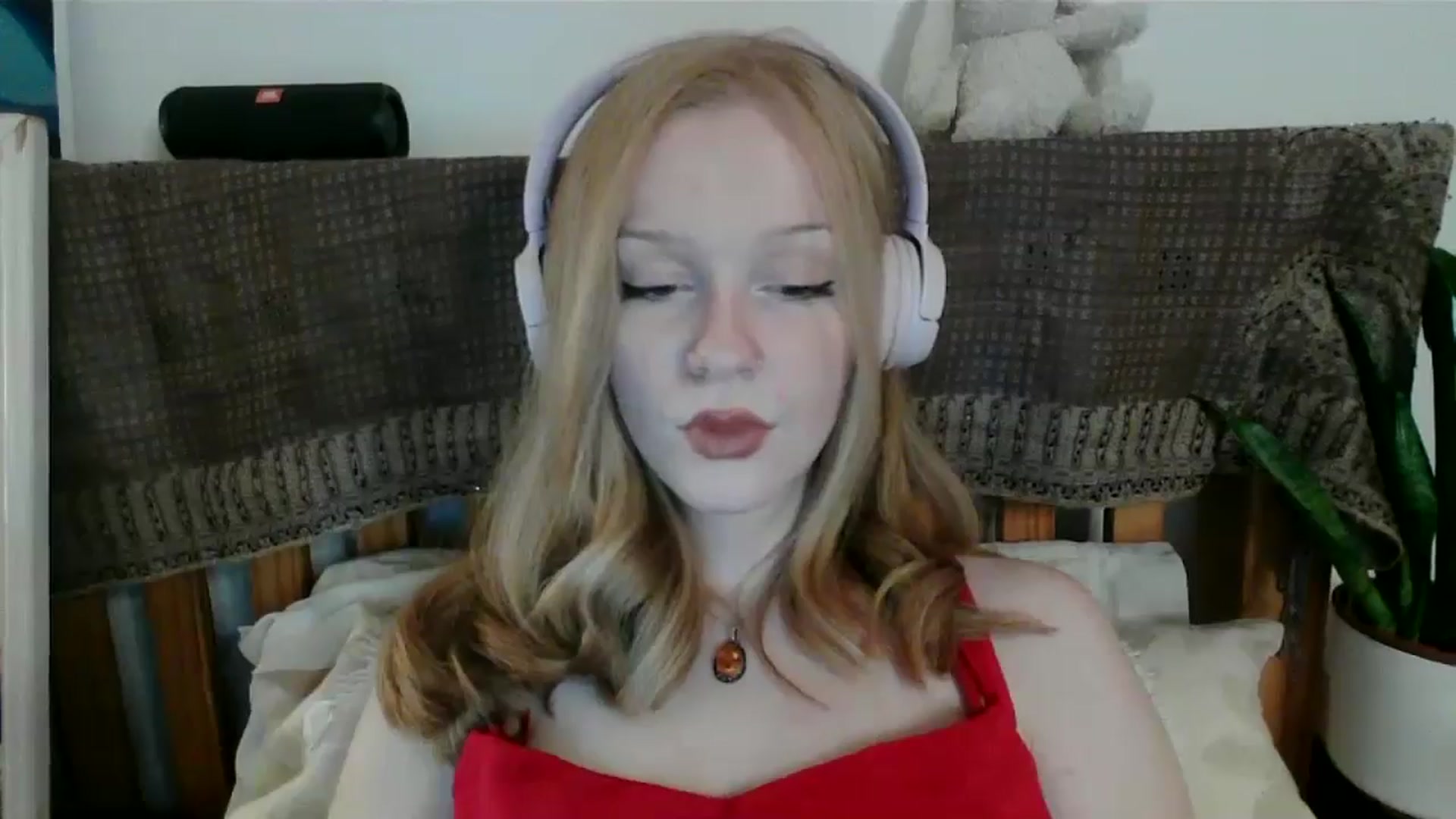 Gallery image thumbnail from Amuse_xxx's myfreecams stream on, 11/09/2024, 21:16 image 6 of 20