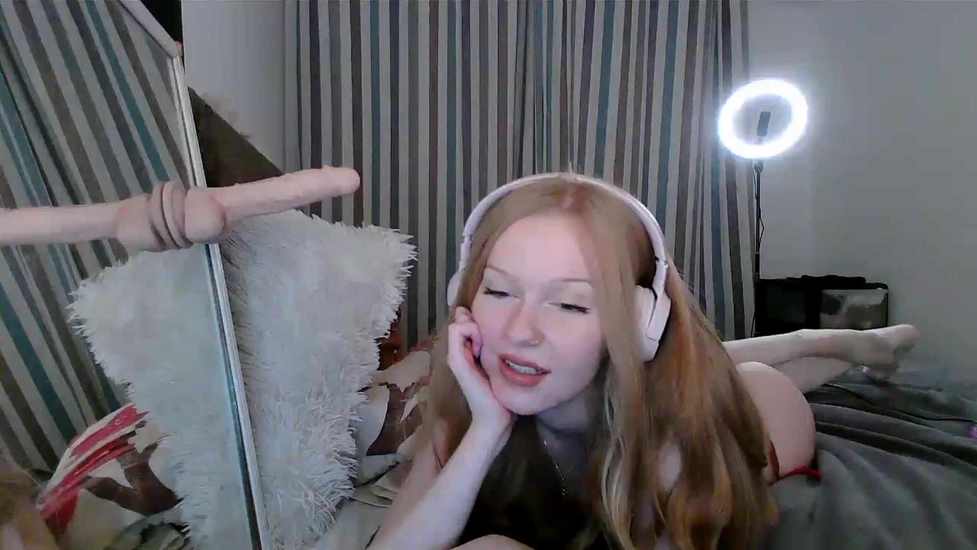 Gallery image thumbnail from Amuse_xxx's myfreecams stream on, 11/09/2024, 22:57 image 19 of 20