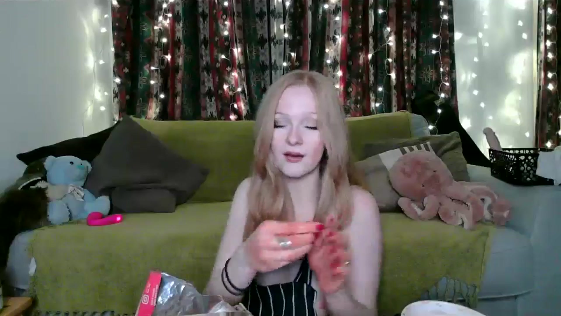 Gallery image thumbnail from Amuse_xxx's myfreecams stream on, 11/13/2024, 23:06 image 14 of 20