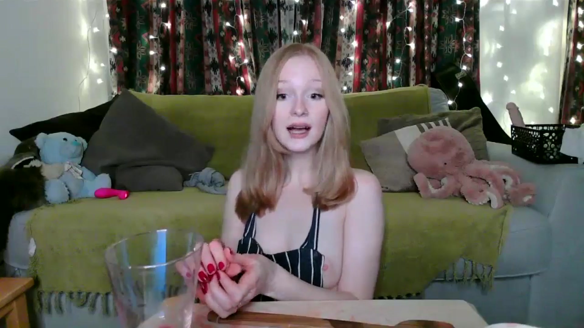 Gallery image thumbnail from Amuse_xxx's myfreecams stream on, 11/13/2024, 23:06 image 17 of 20