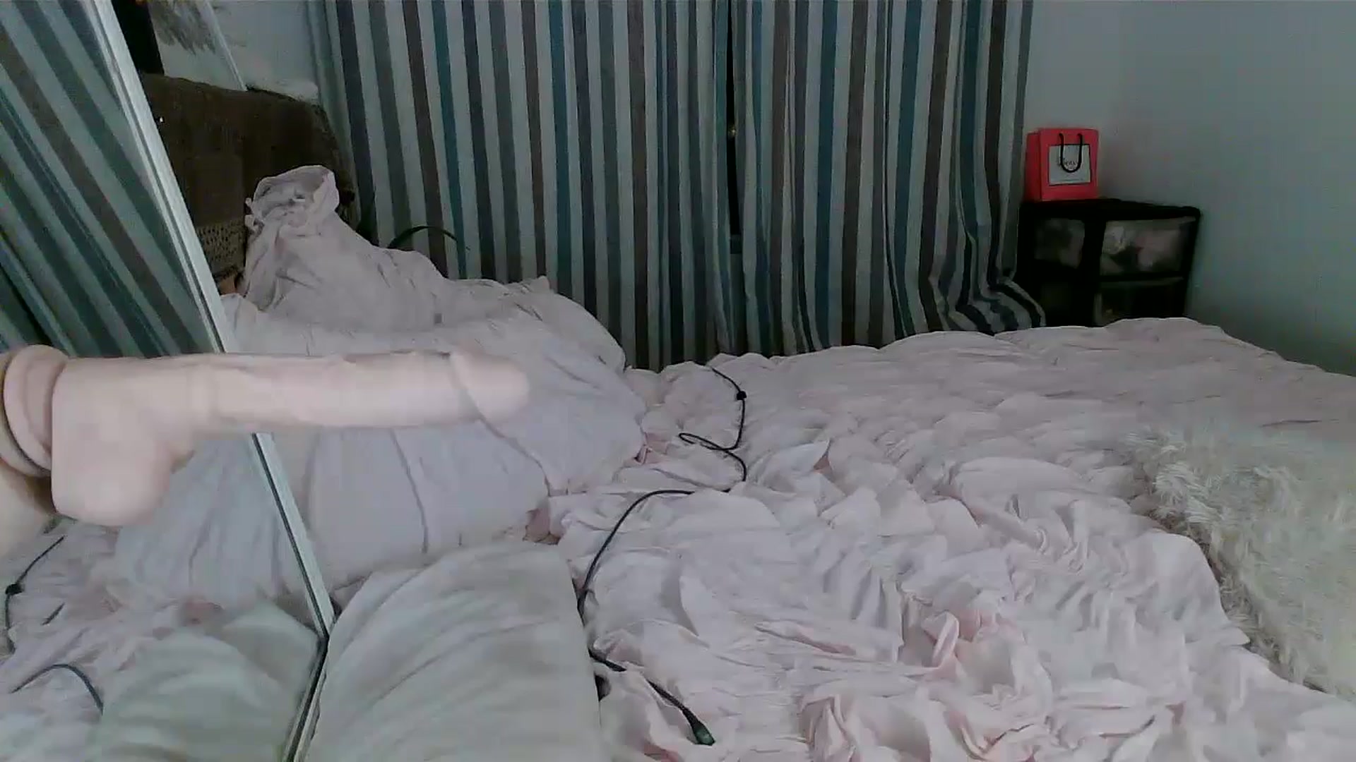 Gallery image thumbnail from Amuse_xxx's myfreecams stream on, 11/22/2024, 22:50 image 14 of 20