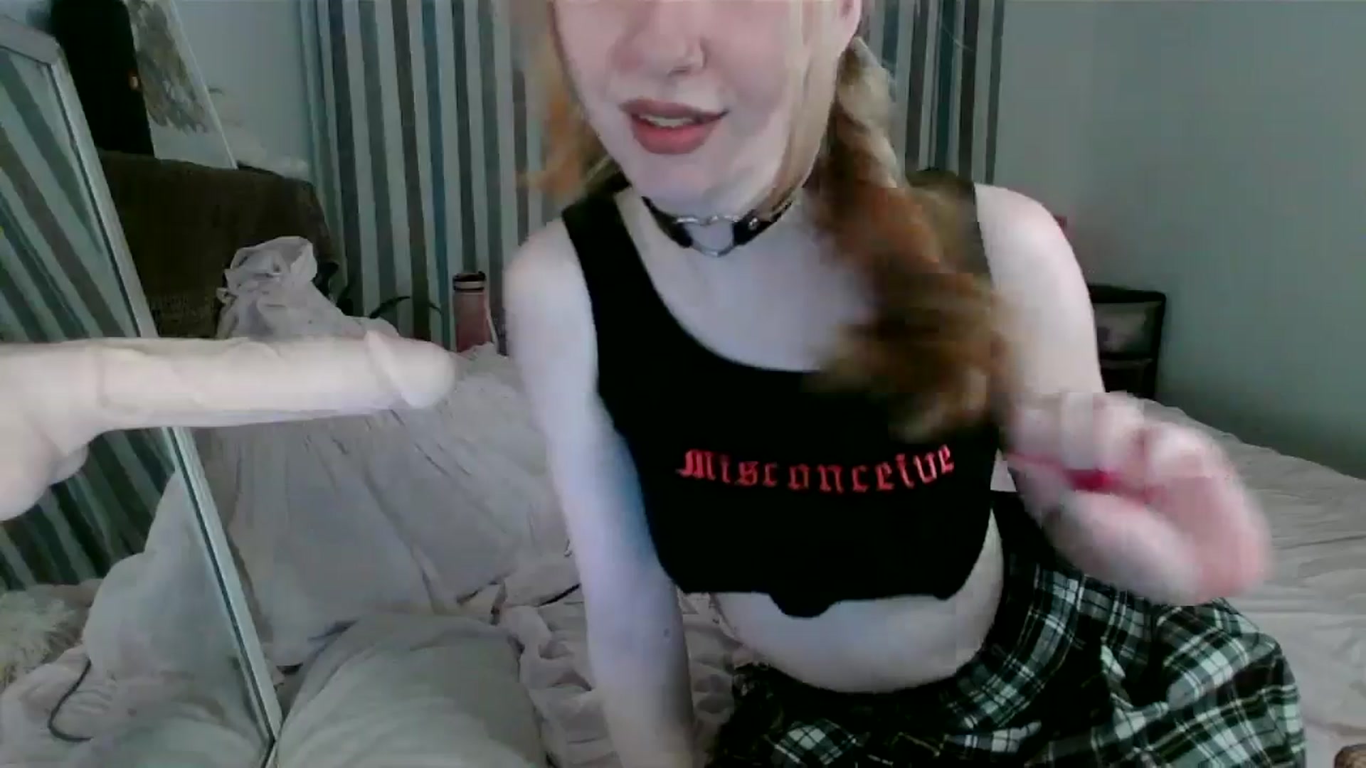 Gallery image thumbnail from Amuse_xxx's myfreecams stream on, 11/22/2024, 22:50 image 4 of 20