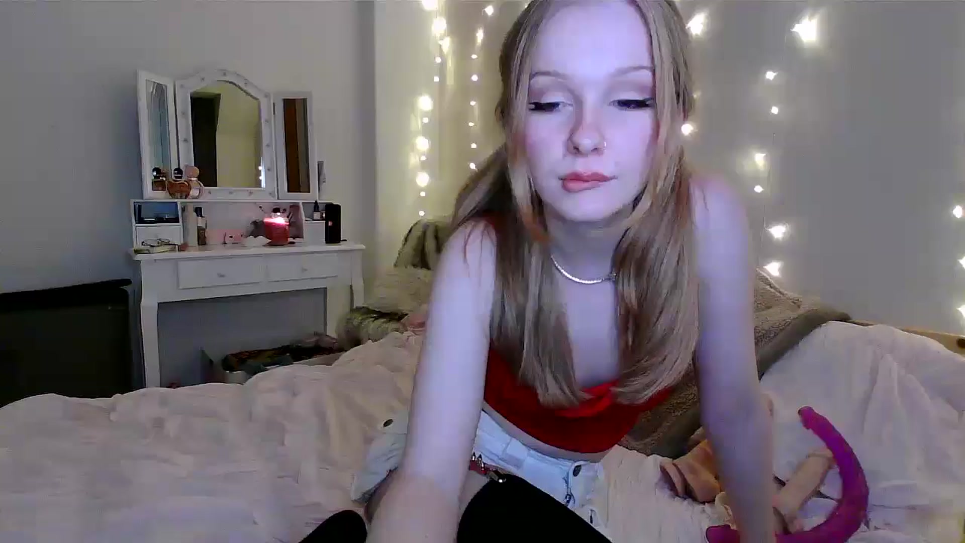 Gallery image thumbnail from Amuse_xxx's myfreecams stream on, 01/24/2025, 21:49 image 5 of 20