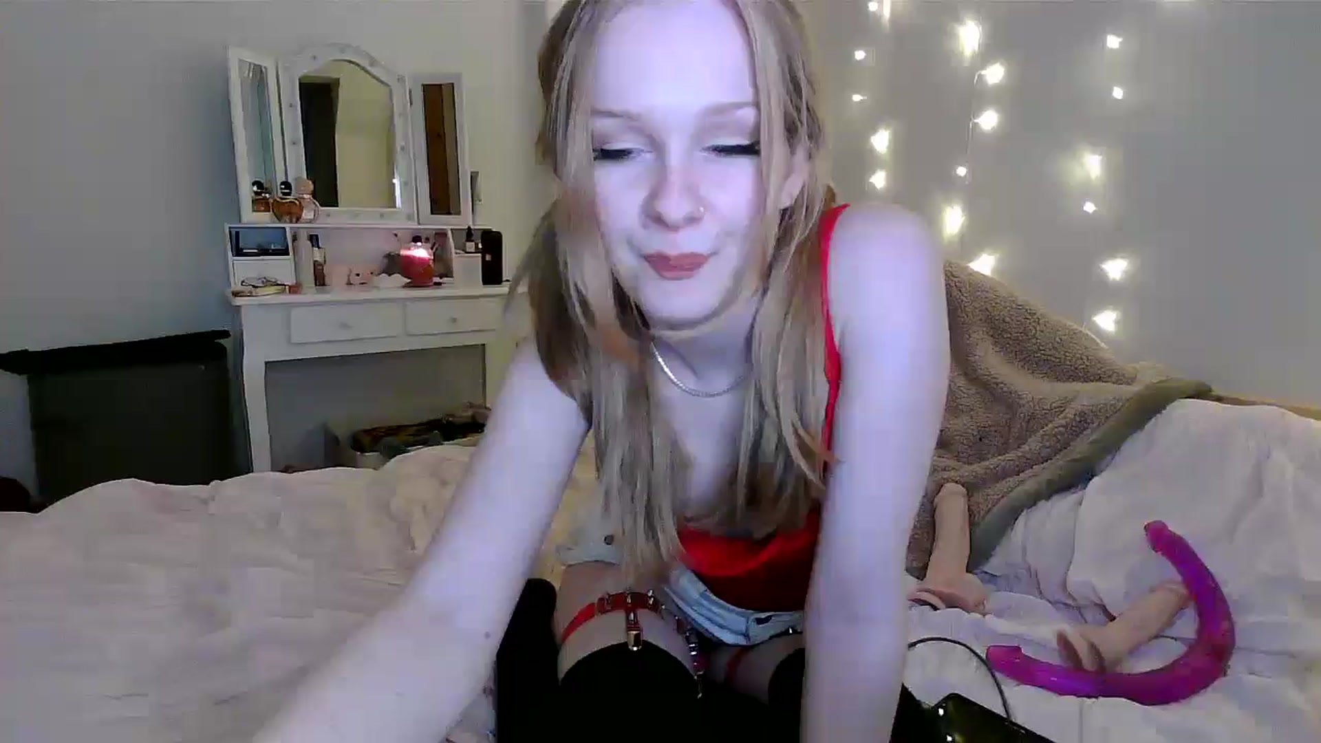 Gallery image thumbnail from Amuse_xxx's myfreecams stream on, 01/24/2025, 21:49 image 9 of 20