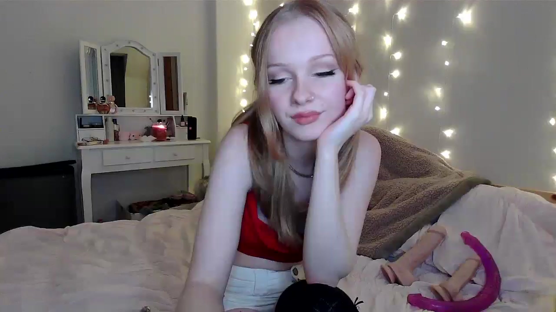 Gallery image thumbnail from Amuse_xxx's myfreecams stream on, 01/24/2025, 21:49 image 4 of 20