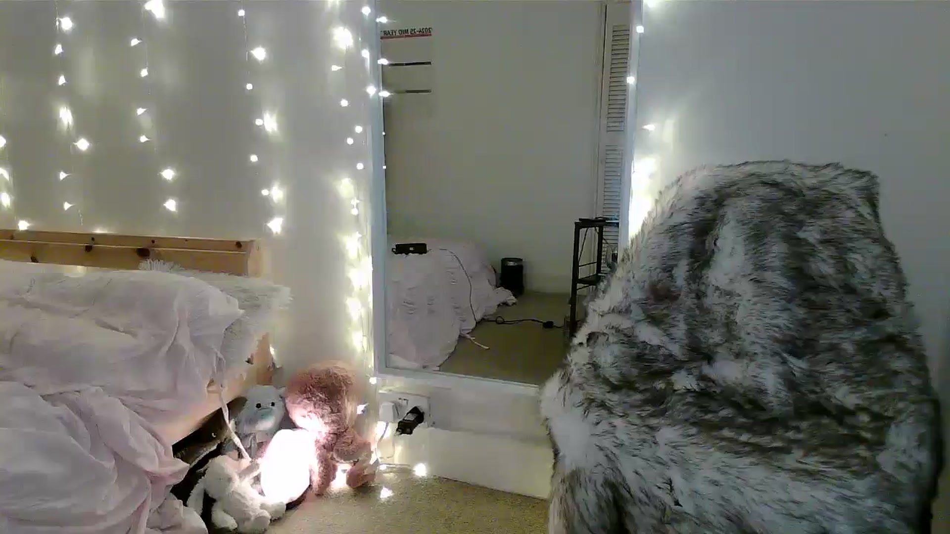 Gallery image thumbnail from Amuse_xxx's myfreecams stream on, 02/08/2025, 23:00 image 12 of 20
